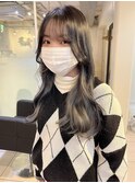 △インナーカラーイヤリングカラーグレー黒髪ロング髪質改善
